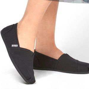 Skechers 8 Wide Womens Bobs Plush - Peace & Love Ballet Flat